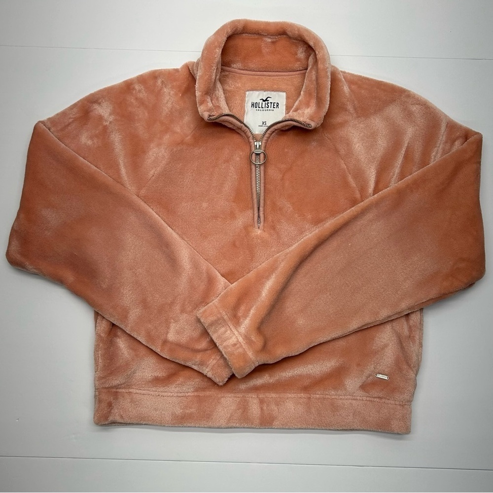 Hollister Women’s Faux Fur Cropped 1/4 Zip Pullover XS Salmon Colored SOFT